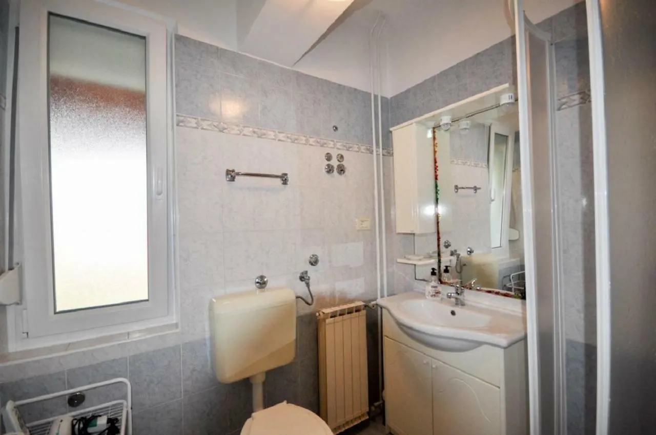 Guest house Mira Apartments Novigrad