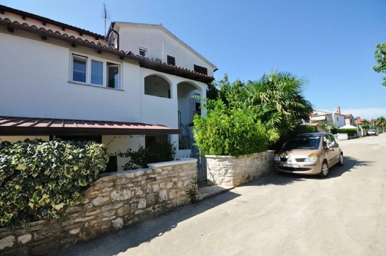 Konukevi Mira Apartments Novigrad Istria